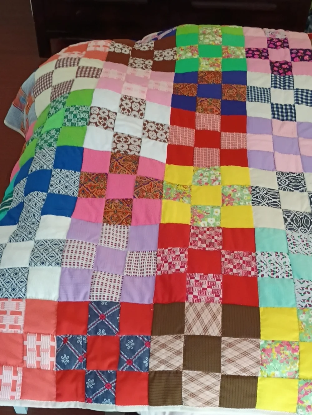 Handmade Patchwork Quilt - Full/Queen - Vintage!